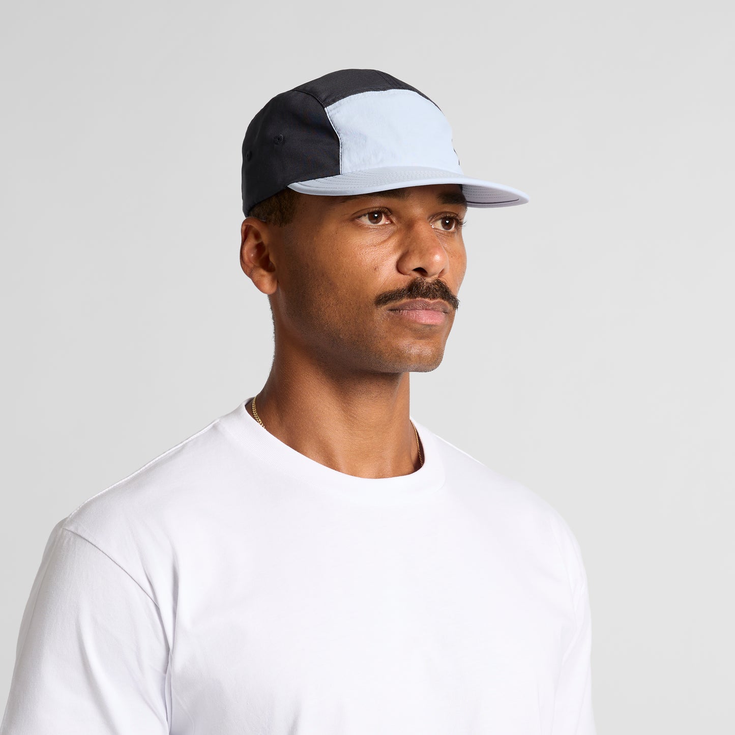 1105 FINN 2-TONE NYLON CAP