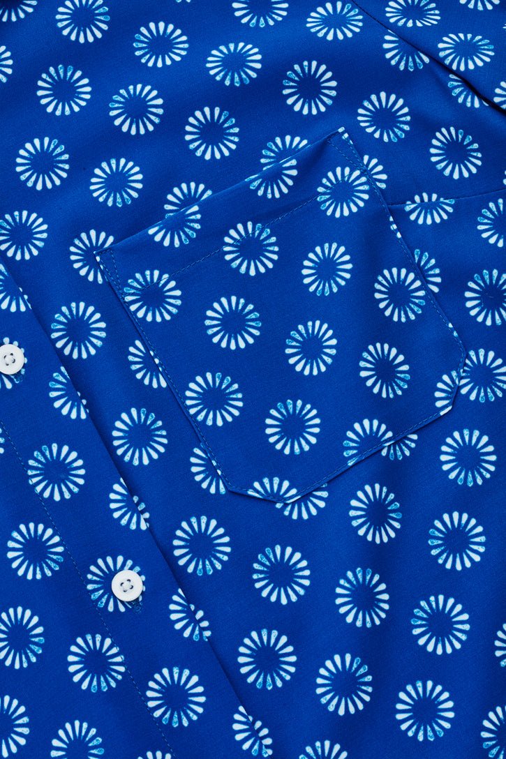 BIZ CARE WOMENS FLORENCE DAISY PRINT SHORT SLEEVE SHIRT CS948LS - Icon Tshirts
