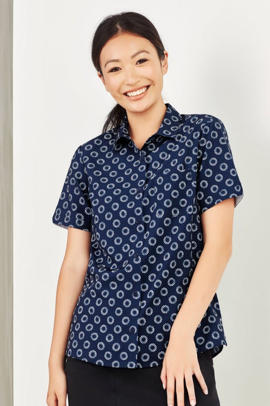 BIZ CARE WOMENS FLORENCE DAISY PRINT SHORT SLEEVE SHIRT CS948LS - Icon Tshirts